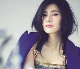 嘴角下垂的女明星,揭秘嘴角下垂女明星的美丽故事